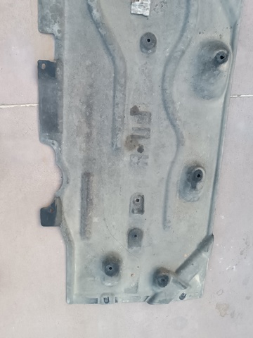51757290804 BMW Защита днища правая купить в Каменское