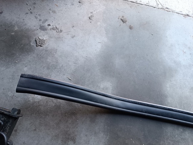 BMW 51767329397 Уплотнитель капота в наличии Ужгород