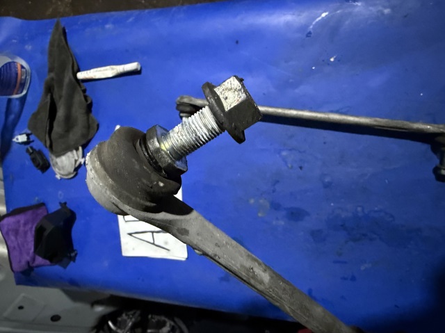 NISSAN 546185MP0A в наличии Запорожье