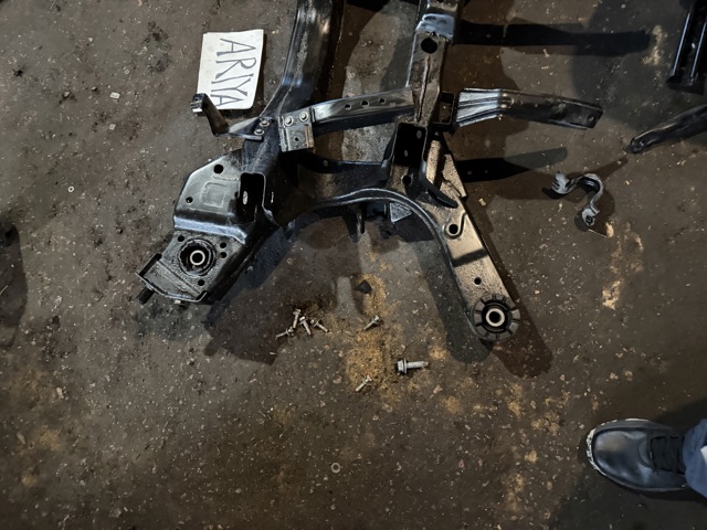 554005MP1A NISSAN Балка задней подвески (подрамник) купить в Каменское