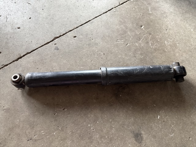 Амортизаторы задние 562104BA1C NISSAN