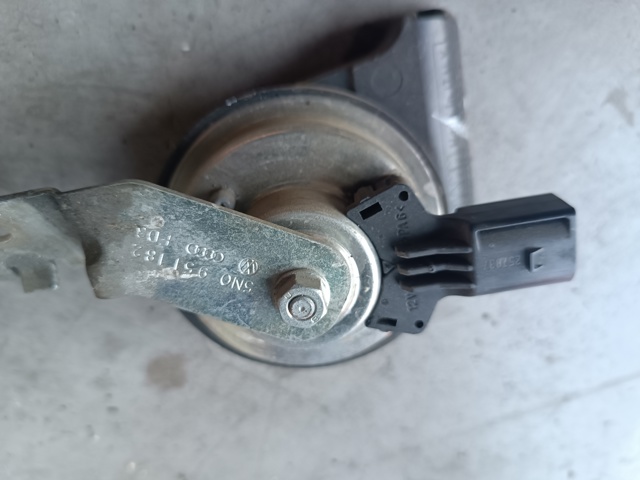 Автомобильный клаксон 5N0951223A VAG
