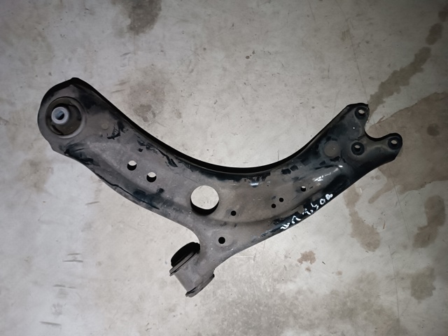 Рычаг передний нижний левый 5Q0407151R VAG