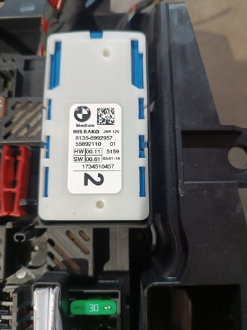 61146828074 BMW Блок предохранителей задний салонный купить в Днепр