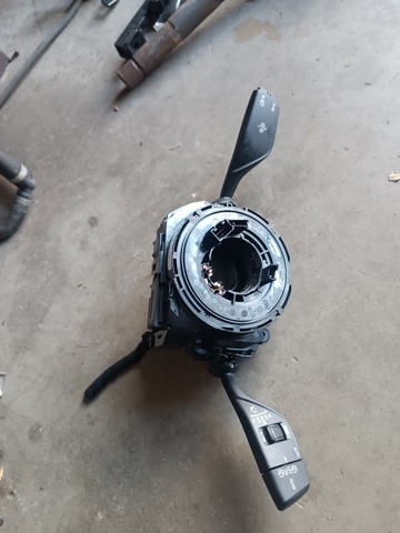 Переключатели подрулевые 61316823666 BMW