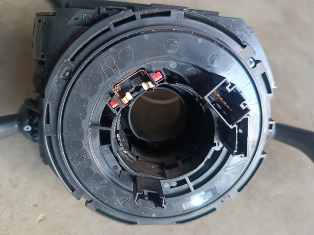 61316823666 BMW Подрулевой переключатель купить в Павлоград