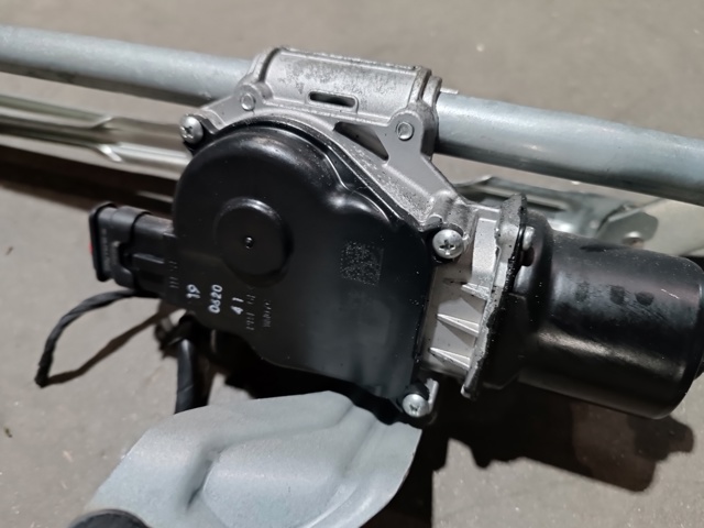 61617429701 BMW Трапеция стеклоочистителя купить в Хмельницкий
