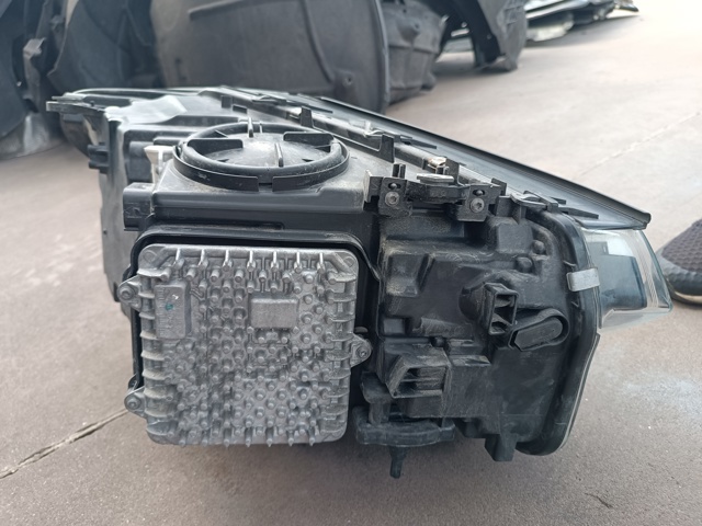 BMW 63117466127 Левая фара в наличии Николаев