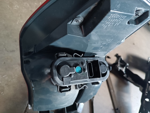 63217488544 BMW Фонарь задний правый внешний купить в Ужгород