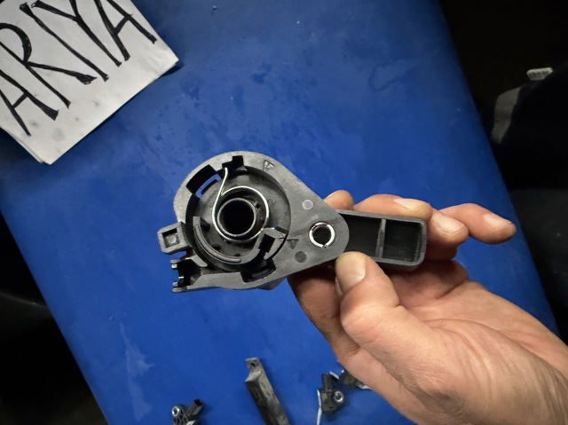 NISSAN 656226LA0A Ручка открывания капота в наличии Чернигов