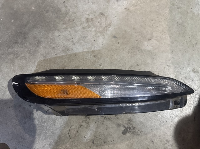 Ходовые огни, правый 68157102AN CHRYSLER