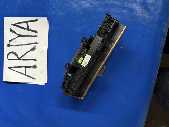 687615MP1A NISSAN купить в Кривой Рог