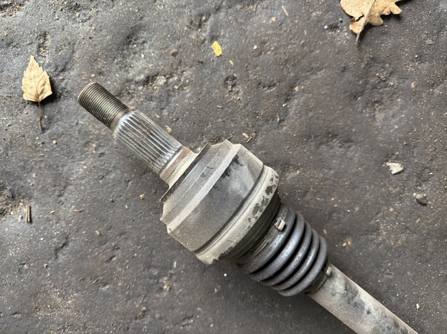 7L8501201B Полуось задняя купить Ровно