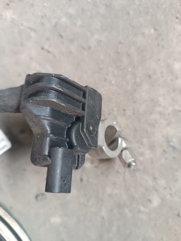 Кабель массы аккумулятора (АКБ) 7P0915181B VAG