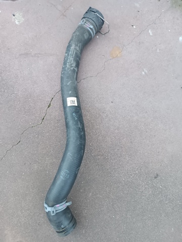 VAG 80A122101BK Патрубок радиатора в наличии Ровно