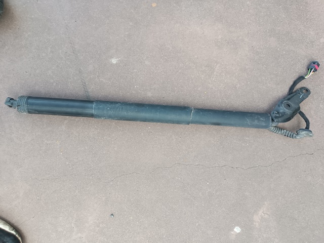 VAG 80A827851A Амортизатор крышки багажника (двери 3/5-й задней) в наличии Днепр