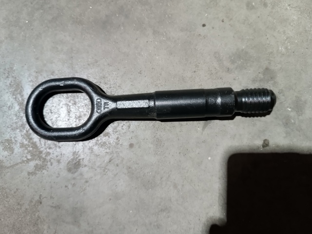 Крюк буксировочный 8K0805615A VAG