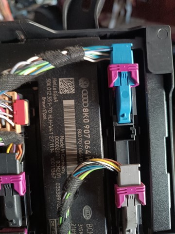 Блок управления комфортом 8K0907064KP VAG