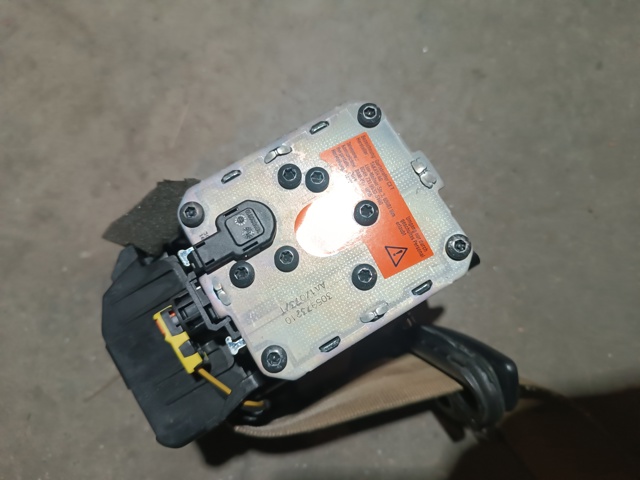 8K1857705AK VAG Левый ремень безопасности купить в Чернигов