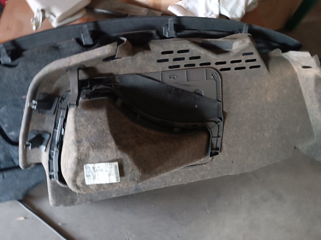 VAG 8K5863888E в наличии Ровно