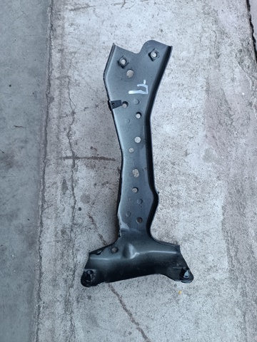 8V0821167 VAG купить в Кривой Рог