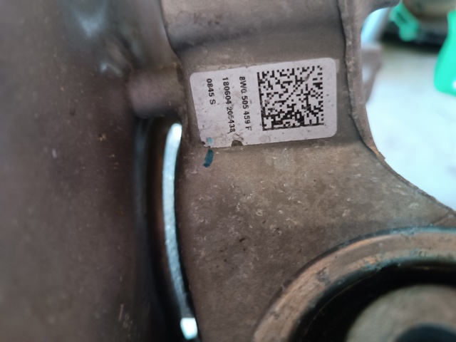 VAG 8W0505431T Цапфа задняя левая в наличии Украина