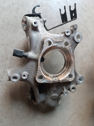 VAG 8W0505436AA Цапфа задняя правая в наличии Одесса