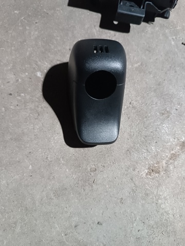 8W08589374PK Накладка (крышка) кронштейна зеркала салона купить Запорожье