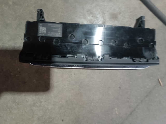 8W0925301 Консоль панели управления центральная купить Павлоград
