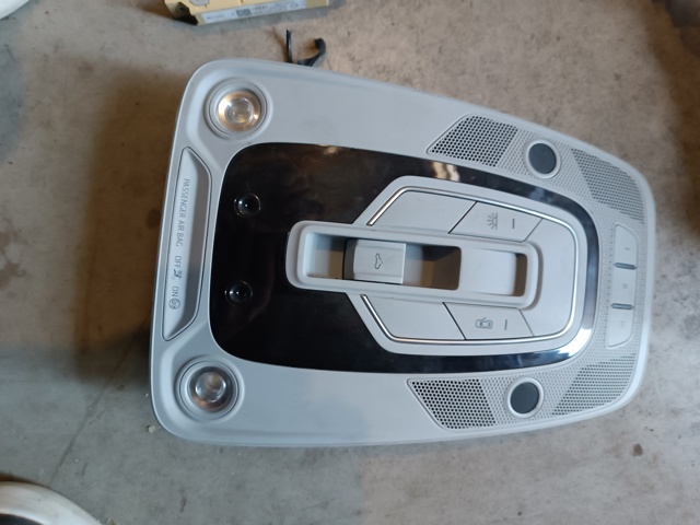 Лампочка освещения салона 8W0947135AK VAG