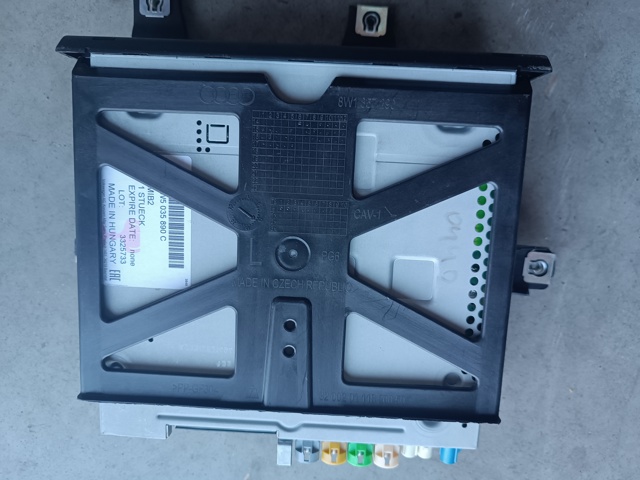8W5035890C VAG купить в Полтава
