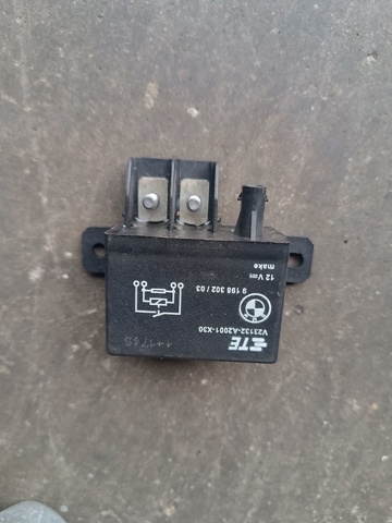 Реле поворотников 9198302 BMW