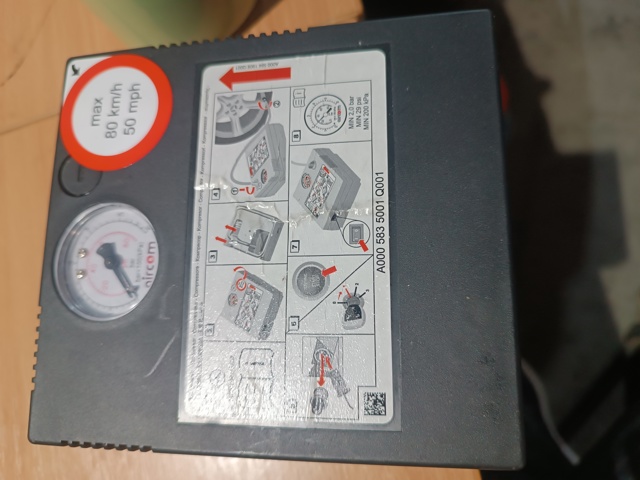 Компрессор для подкачки шин A0005838200 MERCEDES