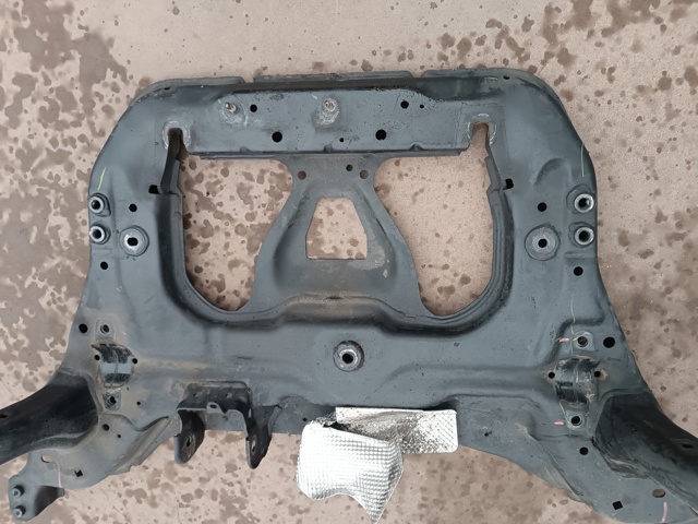 Подрамник передней подвески A1776207101 MERCEDES