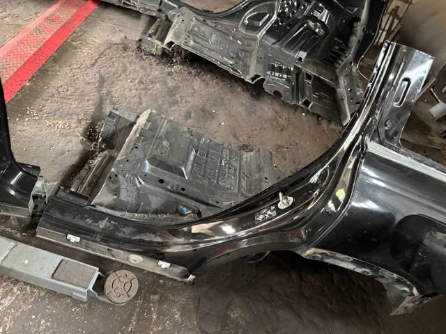 MERCEDES A2476307902 Крыло заднее левое в наличии Каменское