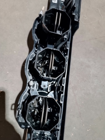 MERCEDES A2476805902 Молдинг (накладка) приборной панели "торпедо" правый в наличии Сумы