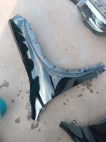 Переднее правое крыло A2478810201 MERCEDES