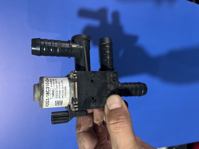 Регулирующий клапан охлаждающей жидкости K2G318C310DA FORD