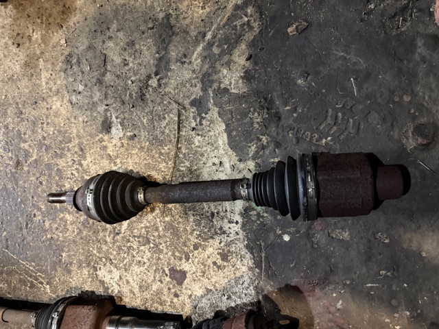 Полуось передняя, правая K2GZ3B436B FORD