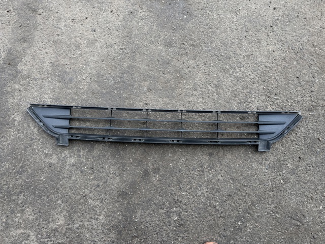 Решетка бампера нижняя KT4Z17K945AA FORD