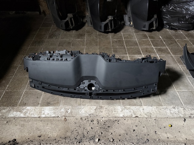Панель салона передняя "торпедо" LJ8Z5804320AA FORD