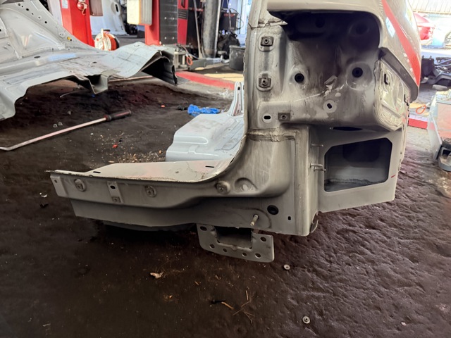 FORD LJ8Z5827840A в наличии Винница