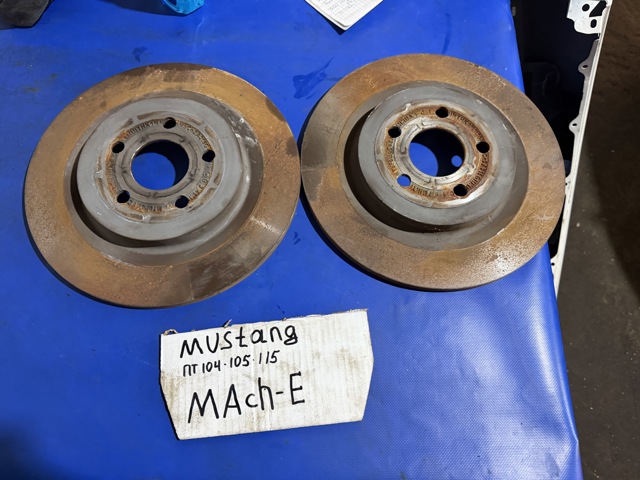 Задний дисковый тормоз LJ9Z2C026C FORD