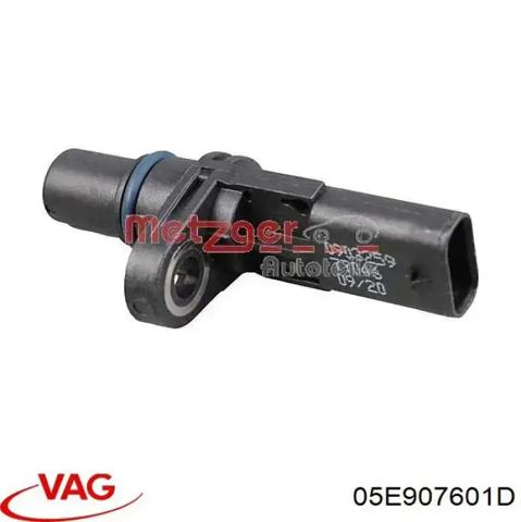 Датчик оборотов распредвала 05E907601D VAG