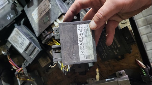 9065403445 MERCEDES купить в Харьков