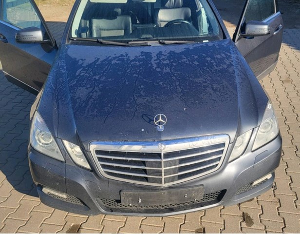 Крыло левое A2128801118 MERCEDES