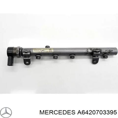 6420703395 MERCEDES Распределитель топлива (рампа) левый купить в Одесса