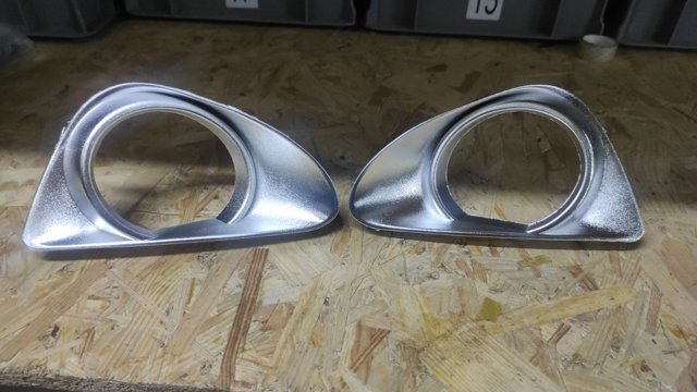 Заглушка, решетка противотуманных фар бампера переднего, левая 8148252320 TOYOTA