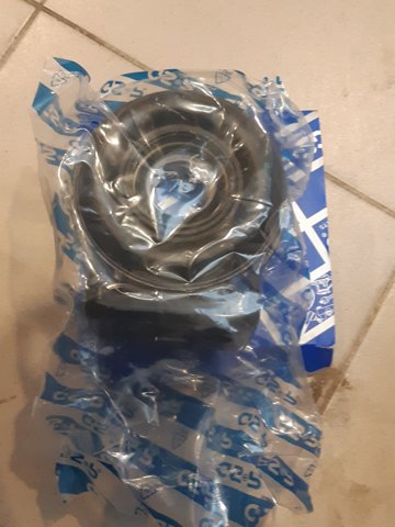 Опора карданного вала 514805 GSP