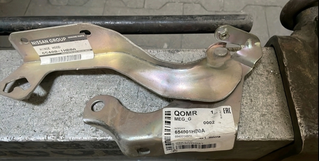 654001HB0A NISSAN Петля капота купить в Николаев